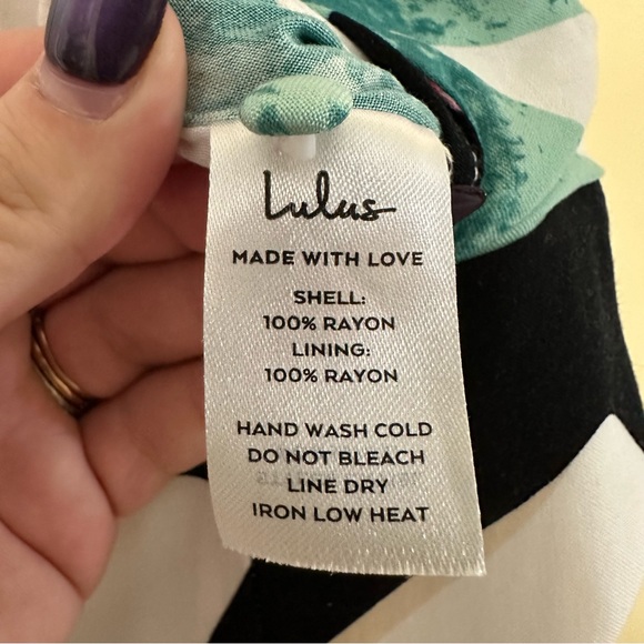 Lulus Color Me Cute Abstract Flutter Sleeve Romper Women Med White - Picture 6 of 8